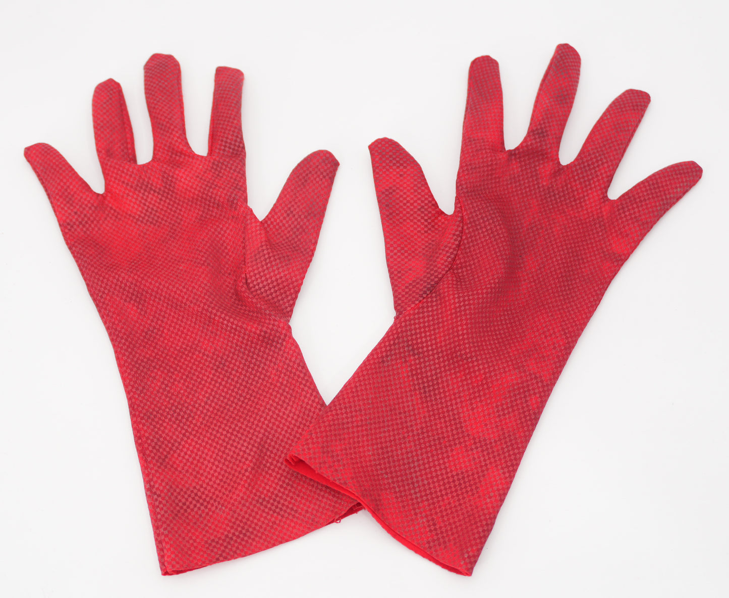 DP1 RED GLOVES – Archive Edition