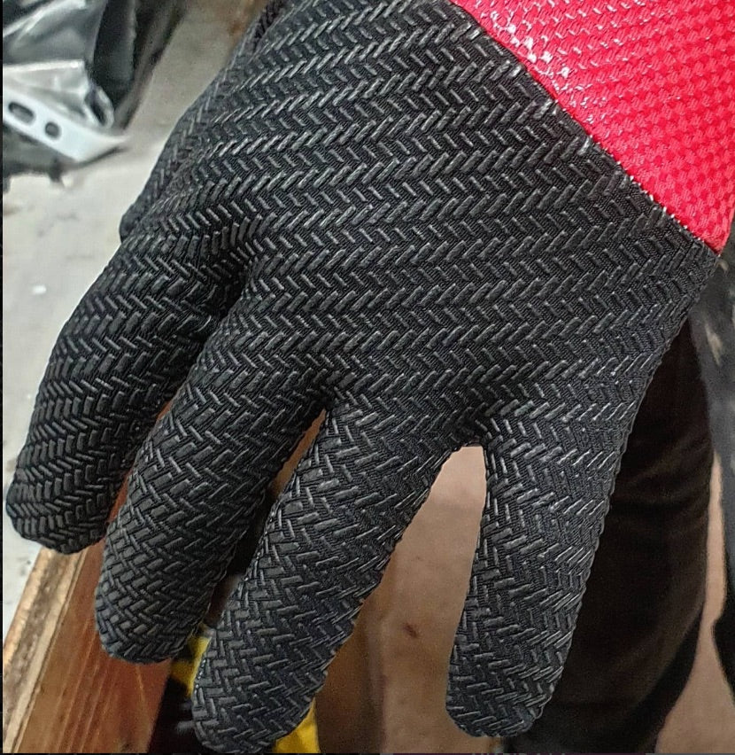 DP2 GLOVES (2)