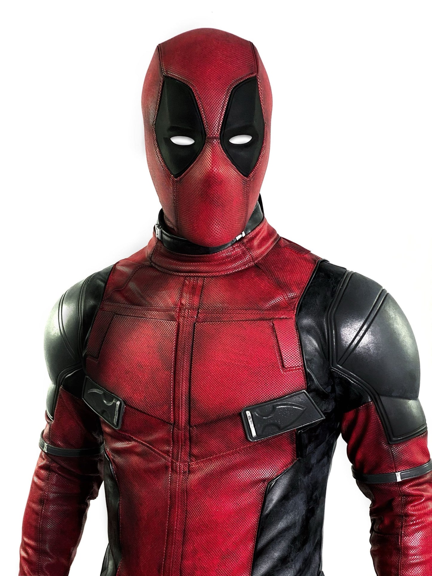 Dp2 suit 02