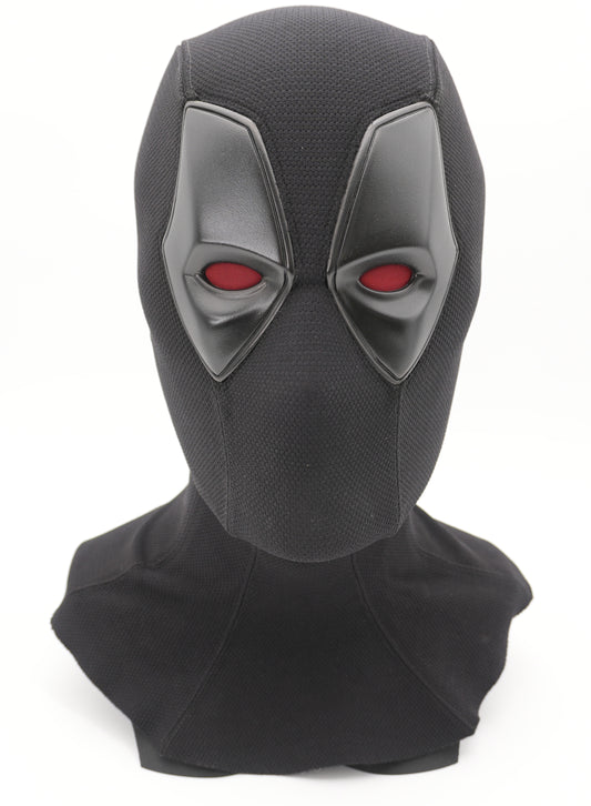 V2 CRC BLACK MASK – Red Eyes Archive Edition (2022)